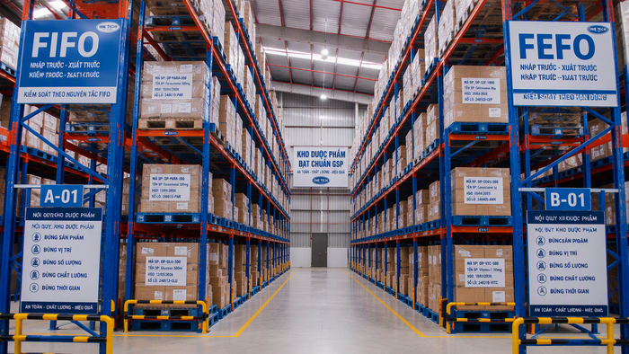 Kệ Selective lưu trữ pallet dược phẩm cho kho lớn tại Quảng Ninh